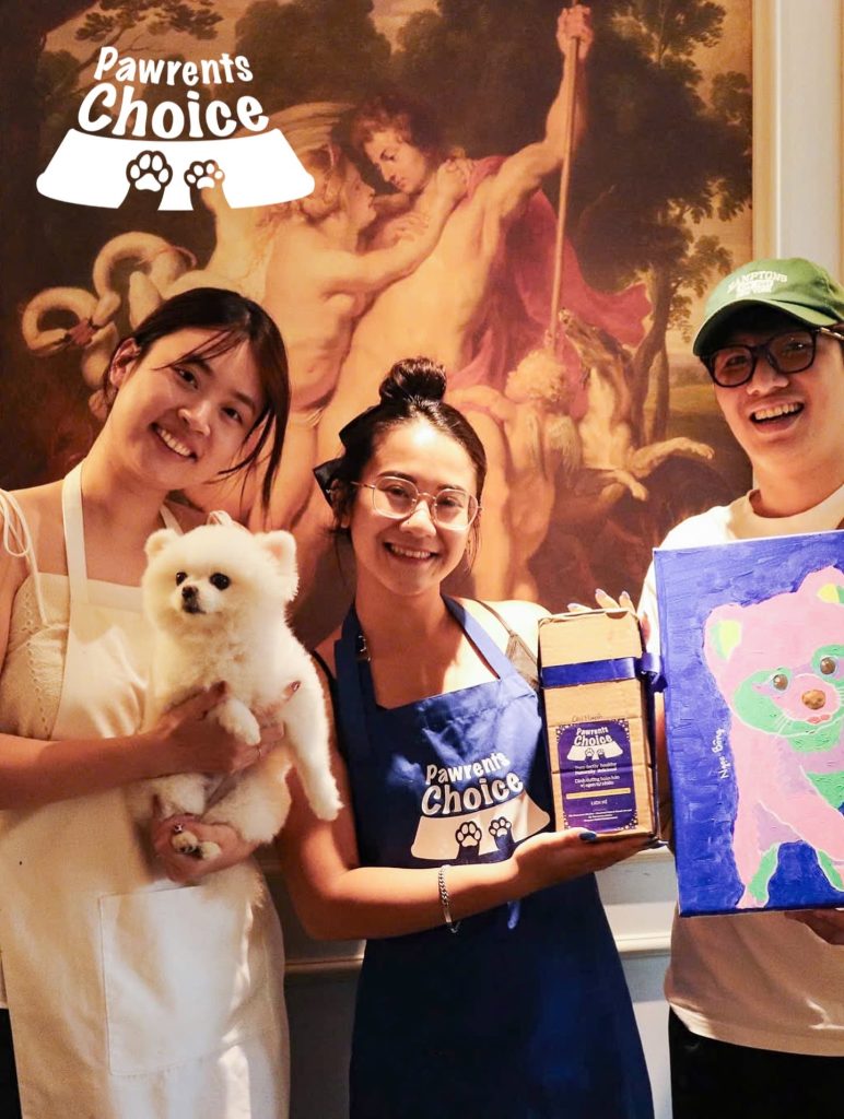 Pawrents Choice cùng người tham gia, bé cún và bức chân dung thú cưng tại workshop