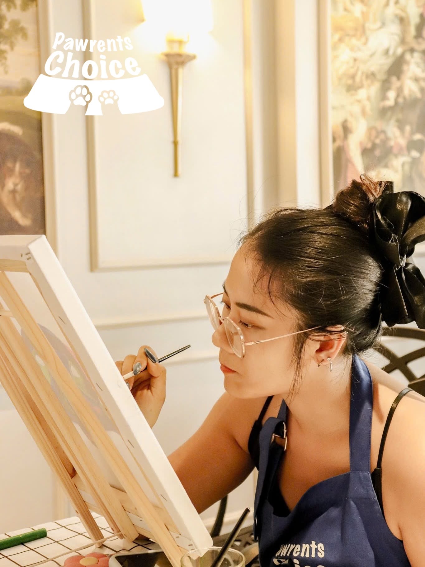 Tập trung vẽ chân dung thú cưng tại workshop