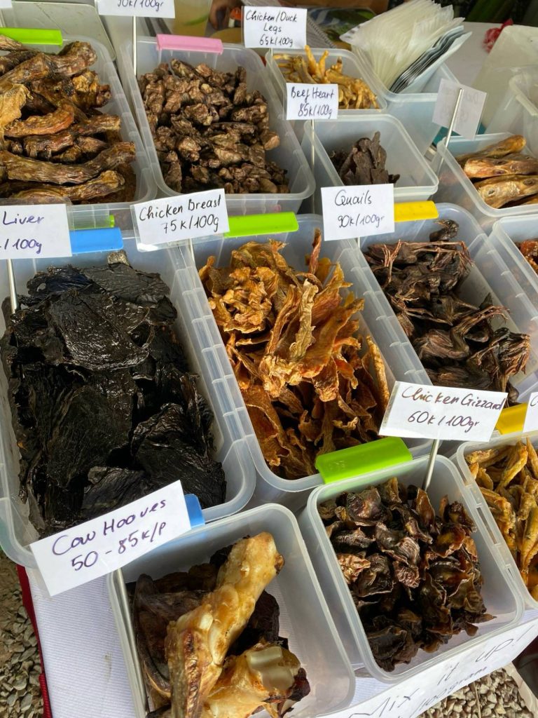 Các loại snack sấy khô cho thú cưng của Pawrents Choice
